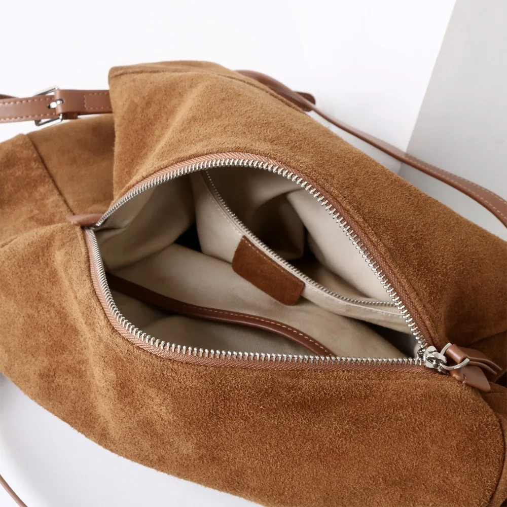 حقيبة حمل جديدة من جلد البقر غير اللامع بسعة كبيرة 2025، أنيقة وبسيطة للتنقل، وسادة مريحة، حقيبة كتف. كاجوال متعدد الاستخدامات