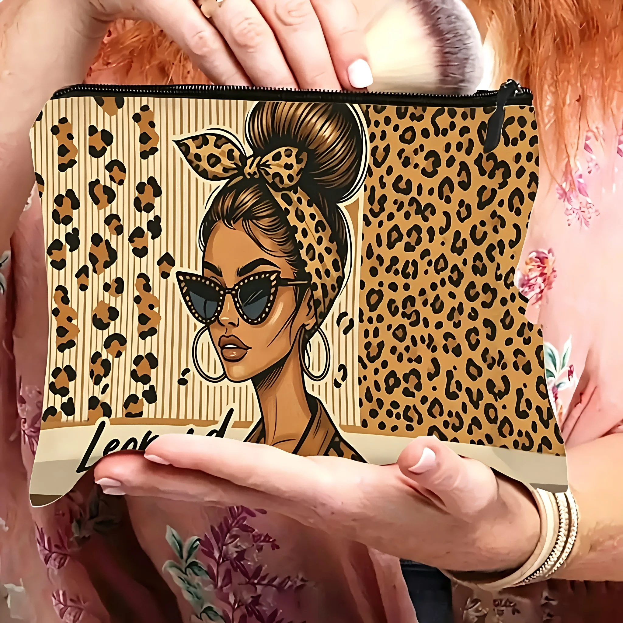 A fashionable lady pattern cosmetic bag-cute multifunctional zipper handbag, jewelry storage bag - view 2