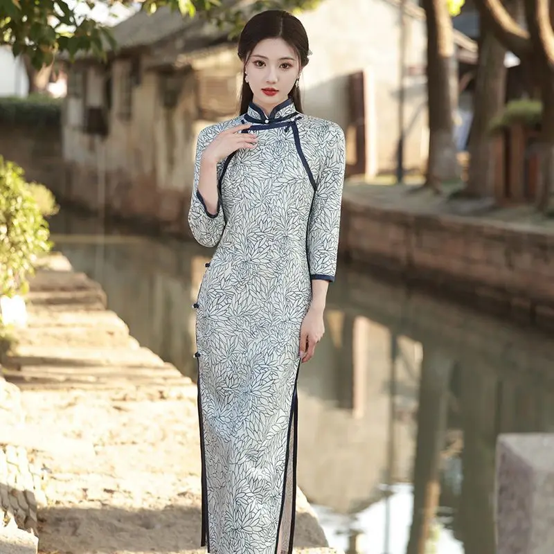 Autumn Long Sleeve Blue Pattern Long Cheongsam Retro Literature Classical Chinese Style Qipao Women's Traditional Chinese Dress