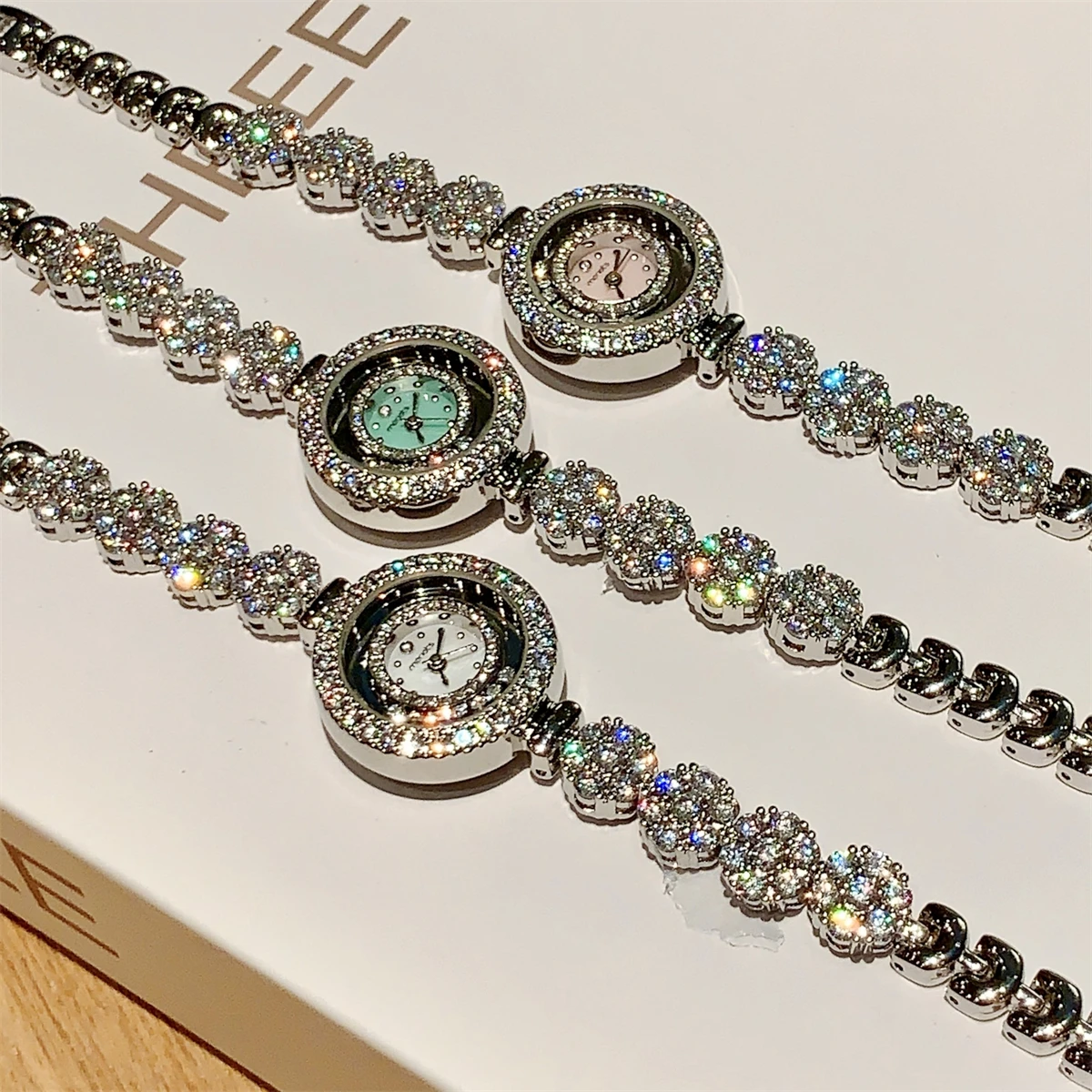 Luxury Jewelry Lady Women\'s Watch Fine Fashion Hours Crystal Bracelet Rhinestone Gold Plated Girl Gift Royal Crown Box