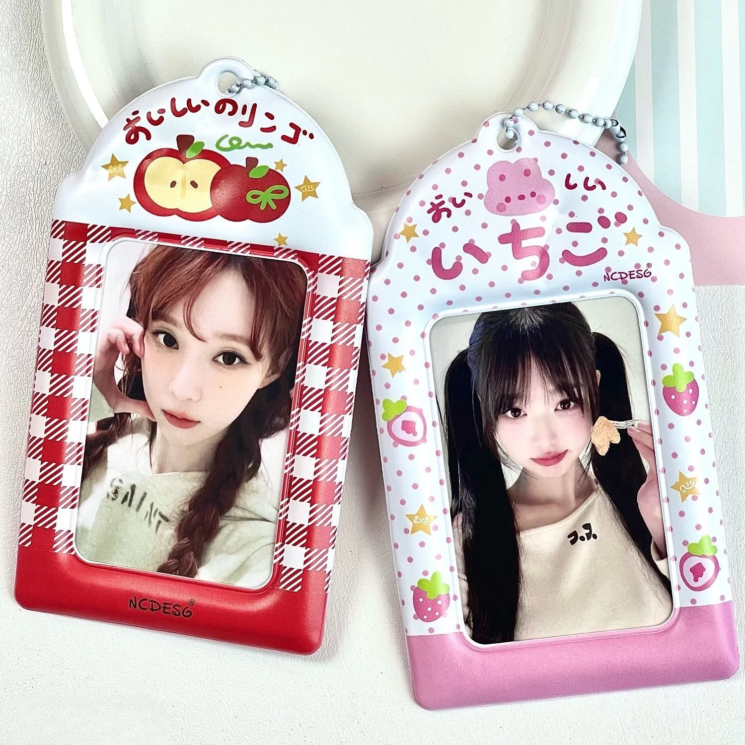 2pcs 3 Inch Apple Strawberry Print PVC Photocard Holder Double Side Display Pendant
