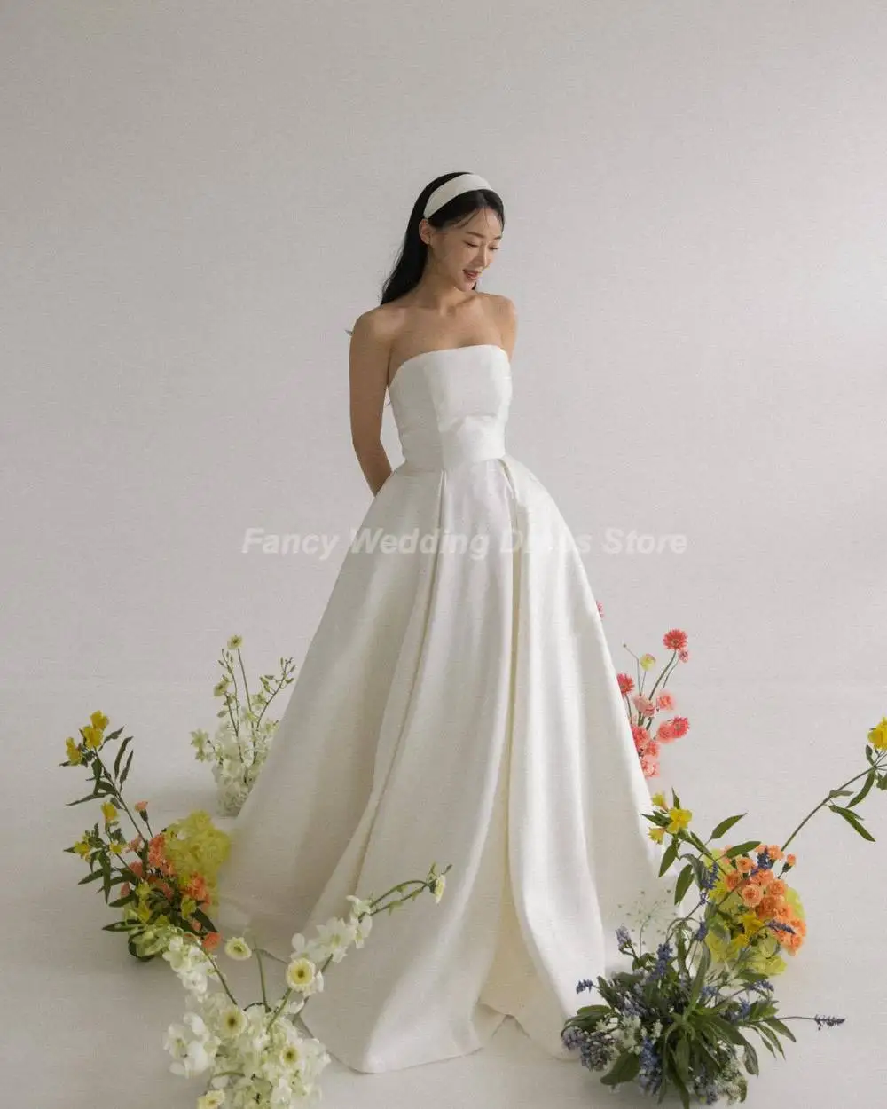 Fancy Korea  Simple A Line Wedding Dress Photoshoot Strapless Sleeveless Soft Satin Bridal Gown Floor Length Bridal Dresses