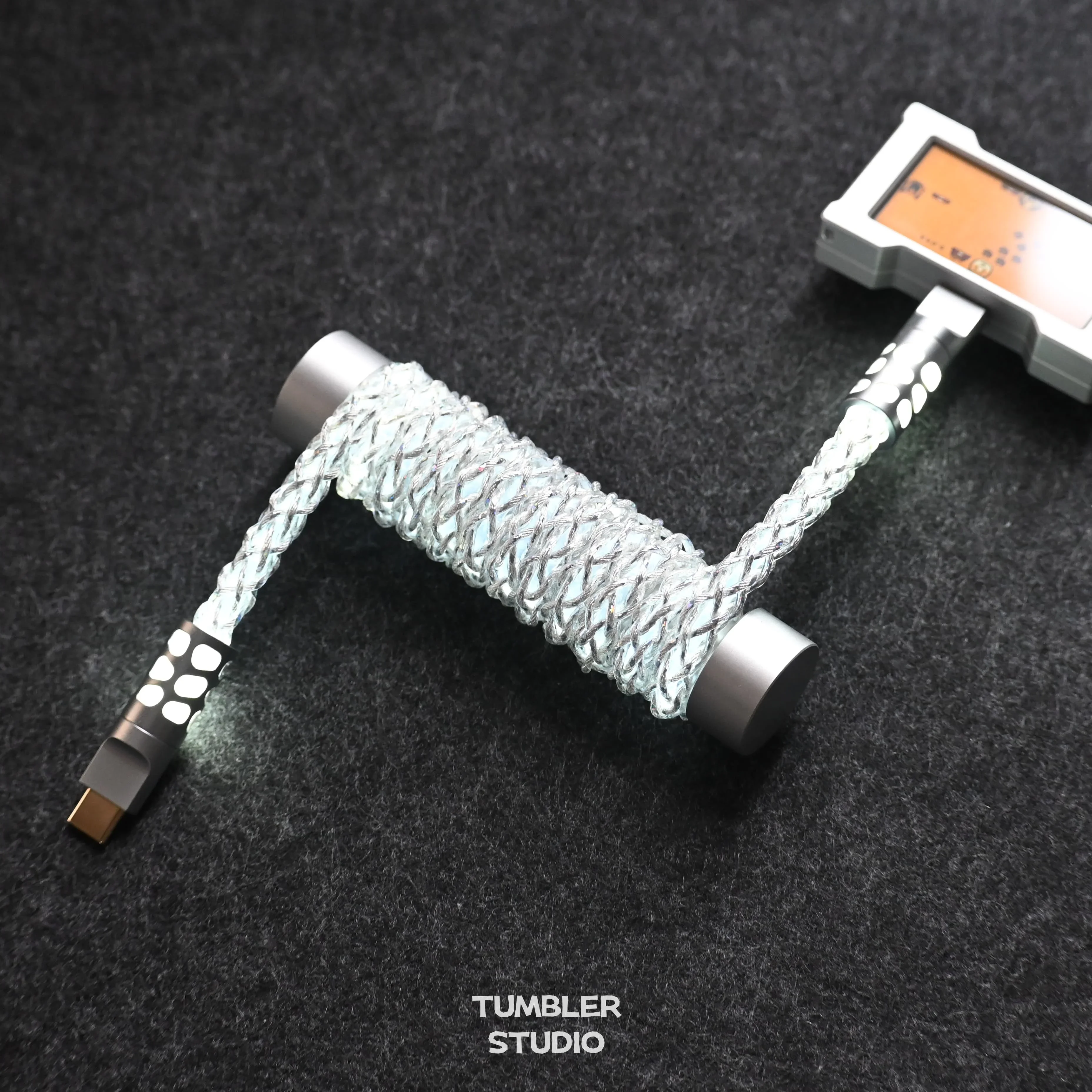 Tumbler Studio HUB 8K Tam Aydı - Gaming Keyboard Magnetic Switches incelemesi ve fiyatı