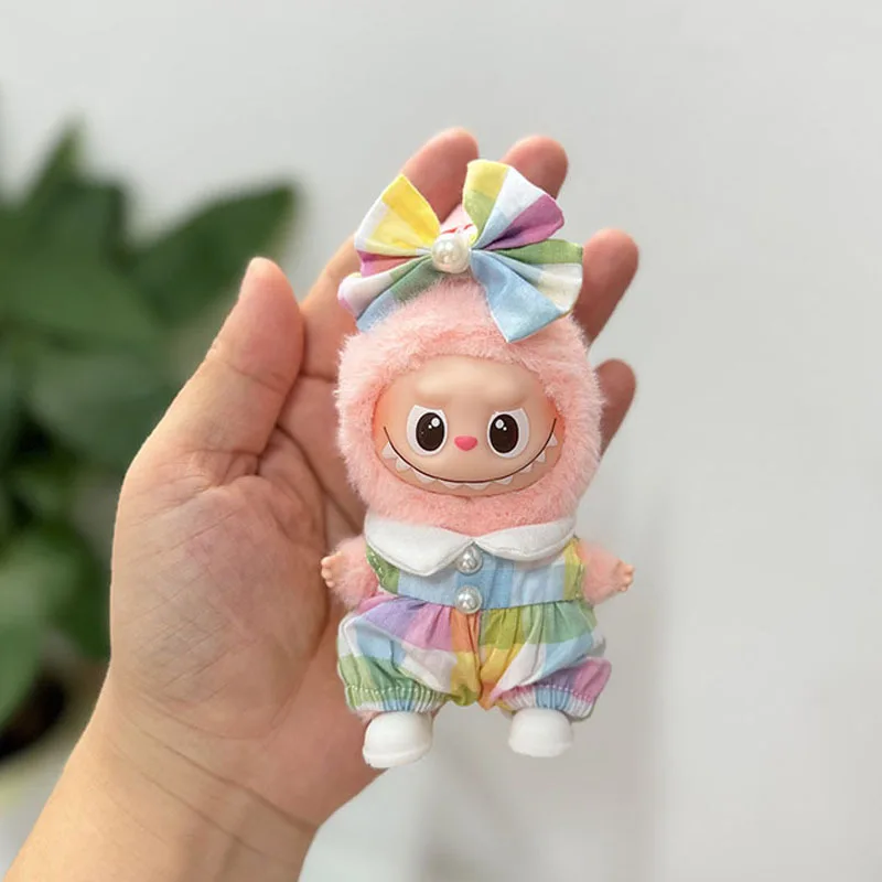 

Clothes For LABUBU 4.0 Gen 10cm Mini Pin For Love Series Doll Outfit Pearlescent Checkered Onesie With Pearl Bow Hair Accessory