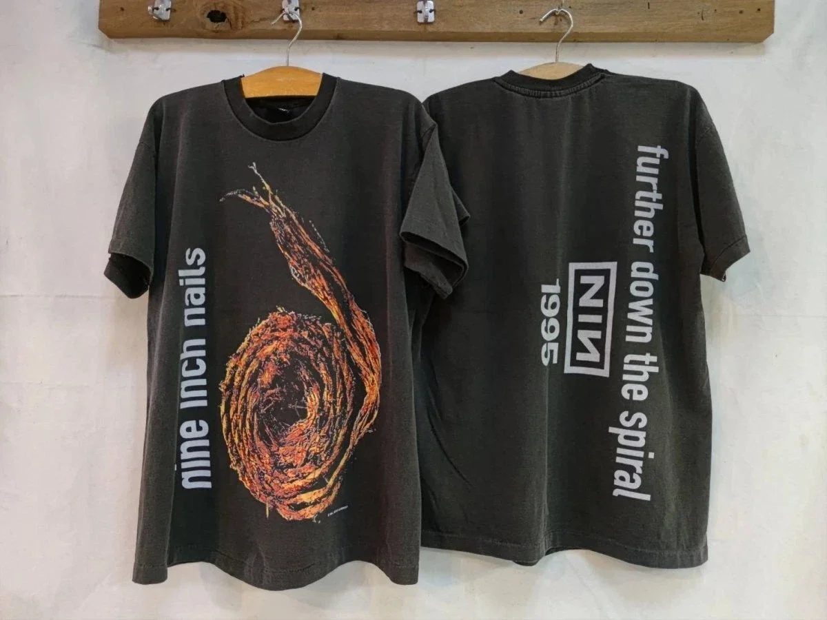 

Nine Inch Nails Band Retro Style 2 Side Black Unisex American Band T-shirt Men Street Hip-hop Short-sleeved Women Round-neck Top