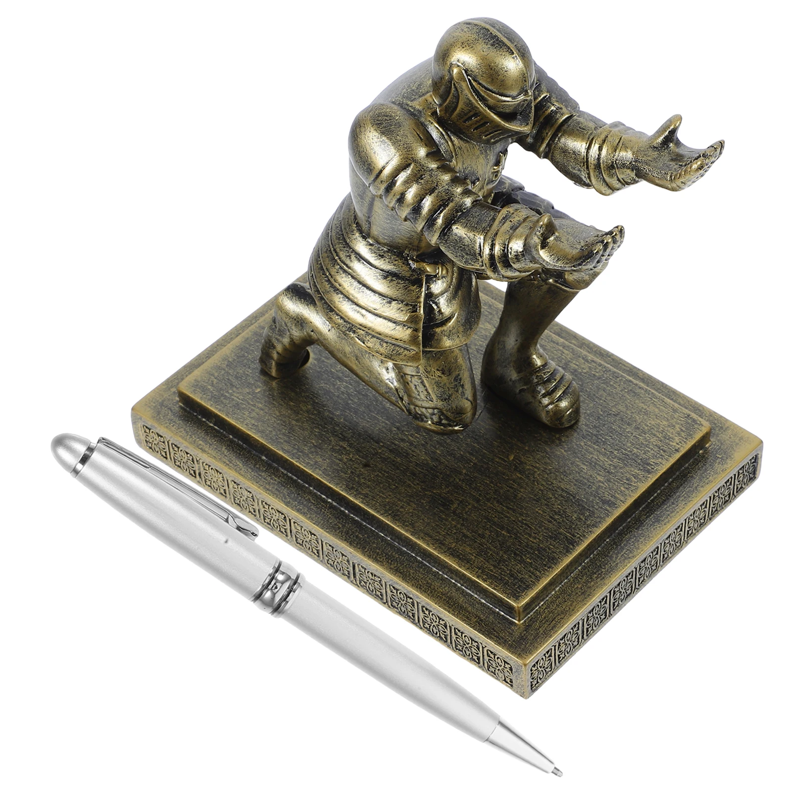 

1Pc Soldier Pen Holder Creative Metal Resin Design Stable Base Desktop ganizer Pencil Rack Office Decor Knight Style for Desk