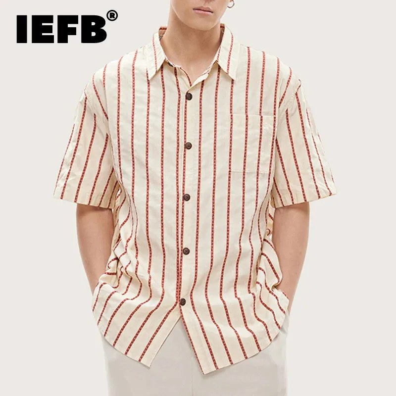 

IEFB American Style Men's Shirts Vertical Stripe Pockets Loose Clothing Turn-down Collar Short Sleeve Casual Male Tops 9C6638