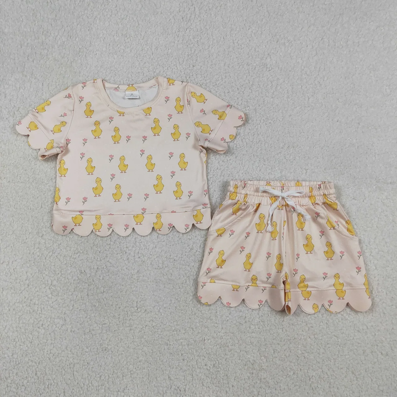 conjunto-de-roupas-para-meninas-com-camisetas-de-manga-curta-e-calcas-com-bolsos-roupas-de-verao-para-criancas