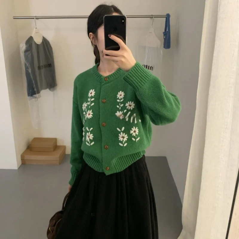 Vintage Fresh Green Knit Cardigan For Women Round Neck Floral Embroidery Thick Warm Loose Sweet Korean Autumn New Sweater Coat