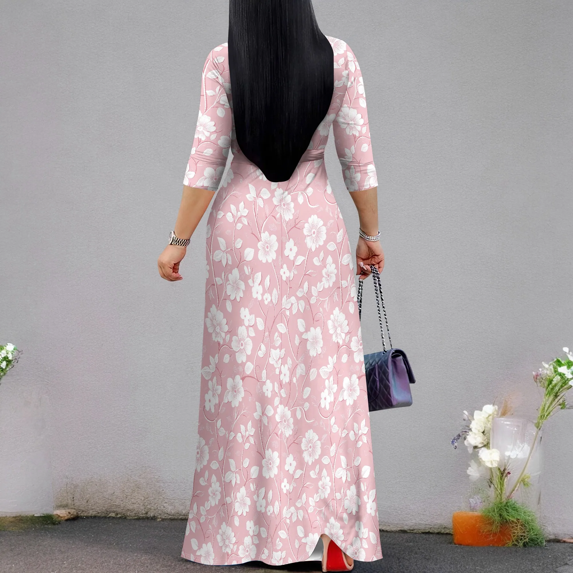 Wickelkleid mit Blumenmuster und V-Ausschnitt – fließendes Midikleid mit Bindegürtel, Boho-Chic-Sommerkleid für Damen