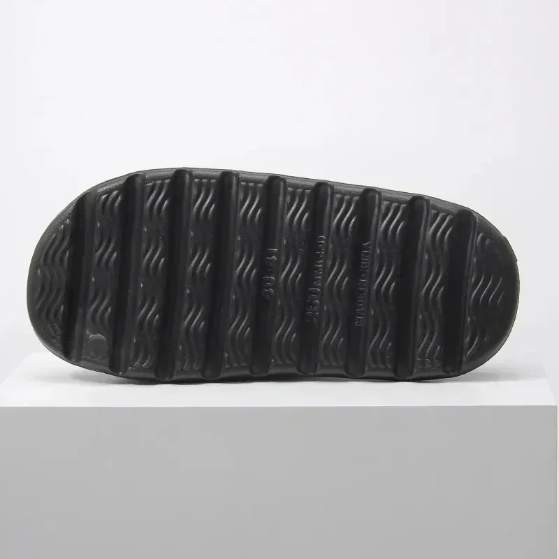 Vendite calde Pantofole in cocco Nuvola Sandali con suola spessa Moda estiva Pantofole da spiaggia con fondo morbido Sandali da donna Scivoli in EVA