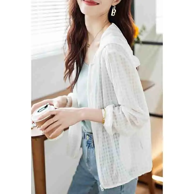 2024 Summer New Female Leisure Hooded Zipper Sunscreen Clothing Tops Coat Women Simplicity Long Sleeved Hooded Sunscreen Jacket
