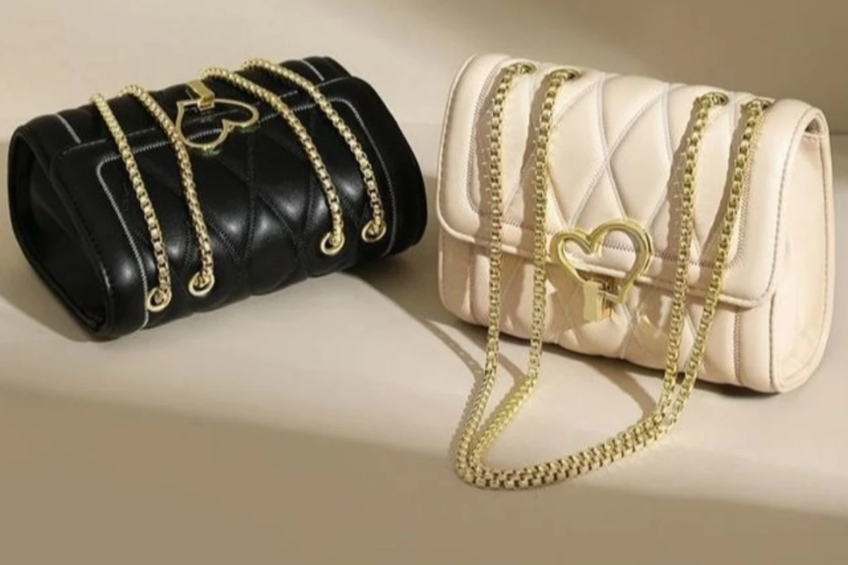 

Женские сумки-кроссбоди с цепочкой, кожаные дамские сумки через плечо, стеганые сумки-мессенджеры с клапаном и пряжкой в форме сердца, боковые сумки с цепочкой