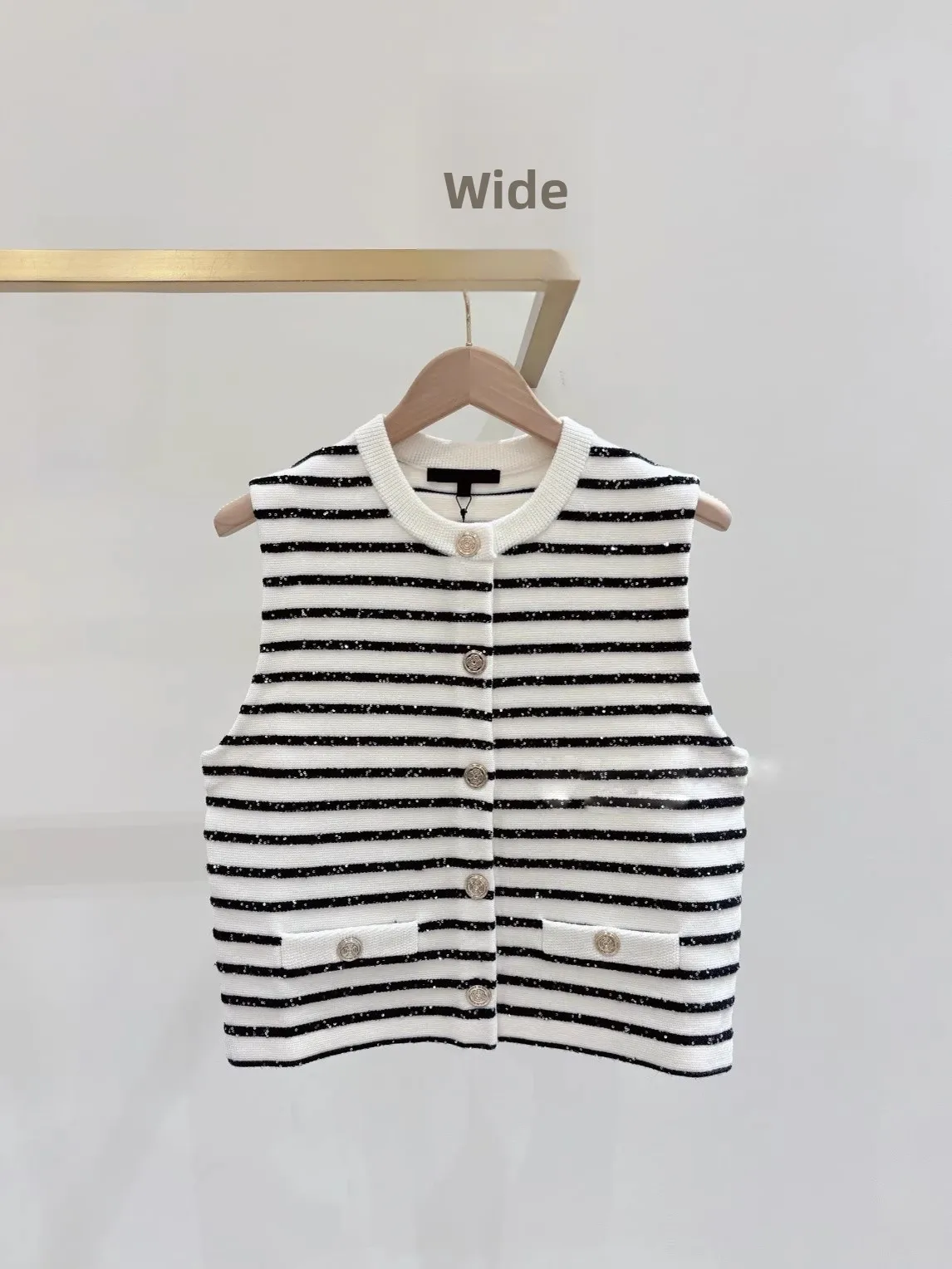 

HEIDD M Ранняя осень 2022, вязаный жилет в стиле ретро с белыми полосками и пайетками, круглый топ с застежкой на одной пуговице, обычная длина