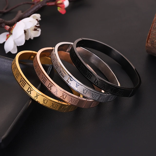 Roman bangle outlet