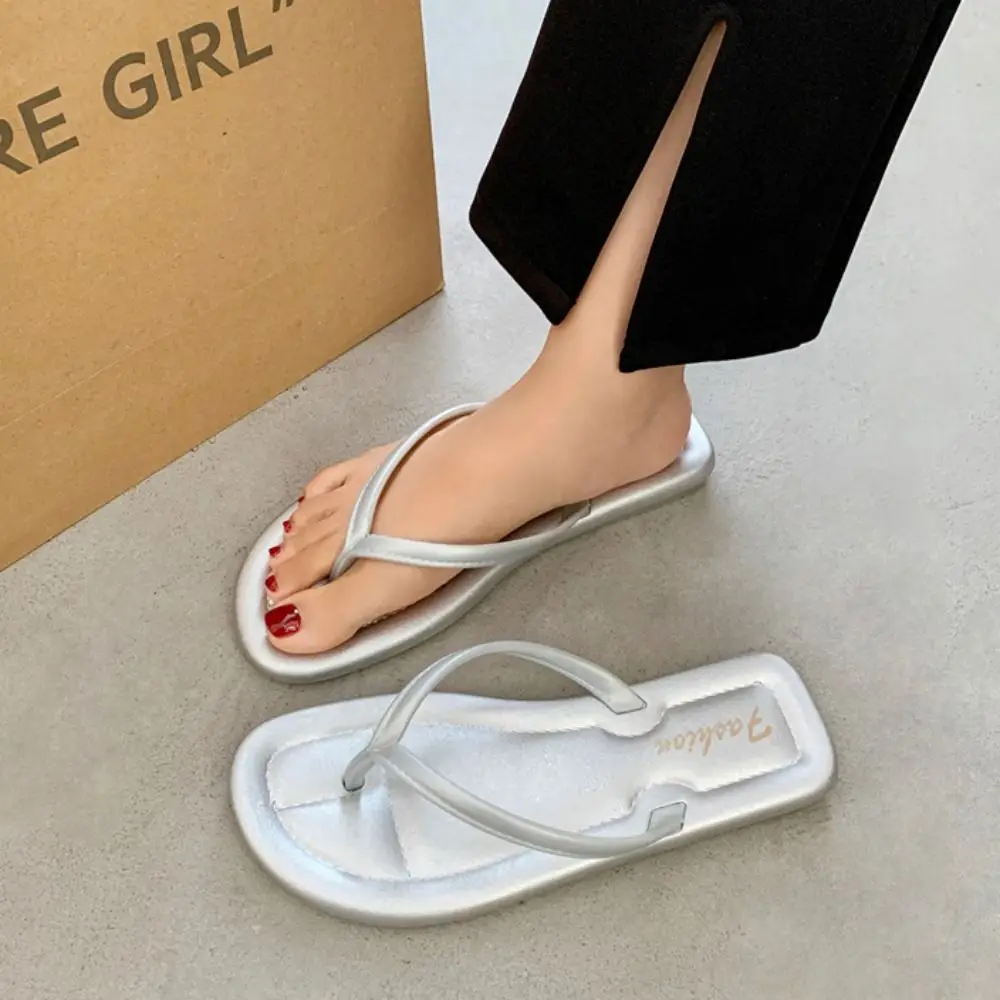 

Простые противоскользящие женские тапочки на мягкой подошве, пляжные шлепанцы из ПВХ, пляжная одежда, повседневная обувь, летние шлепанцы, сандалии, уличная одежда