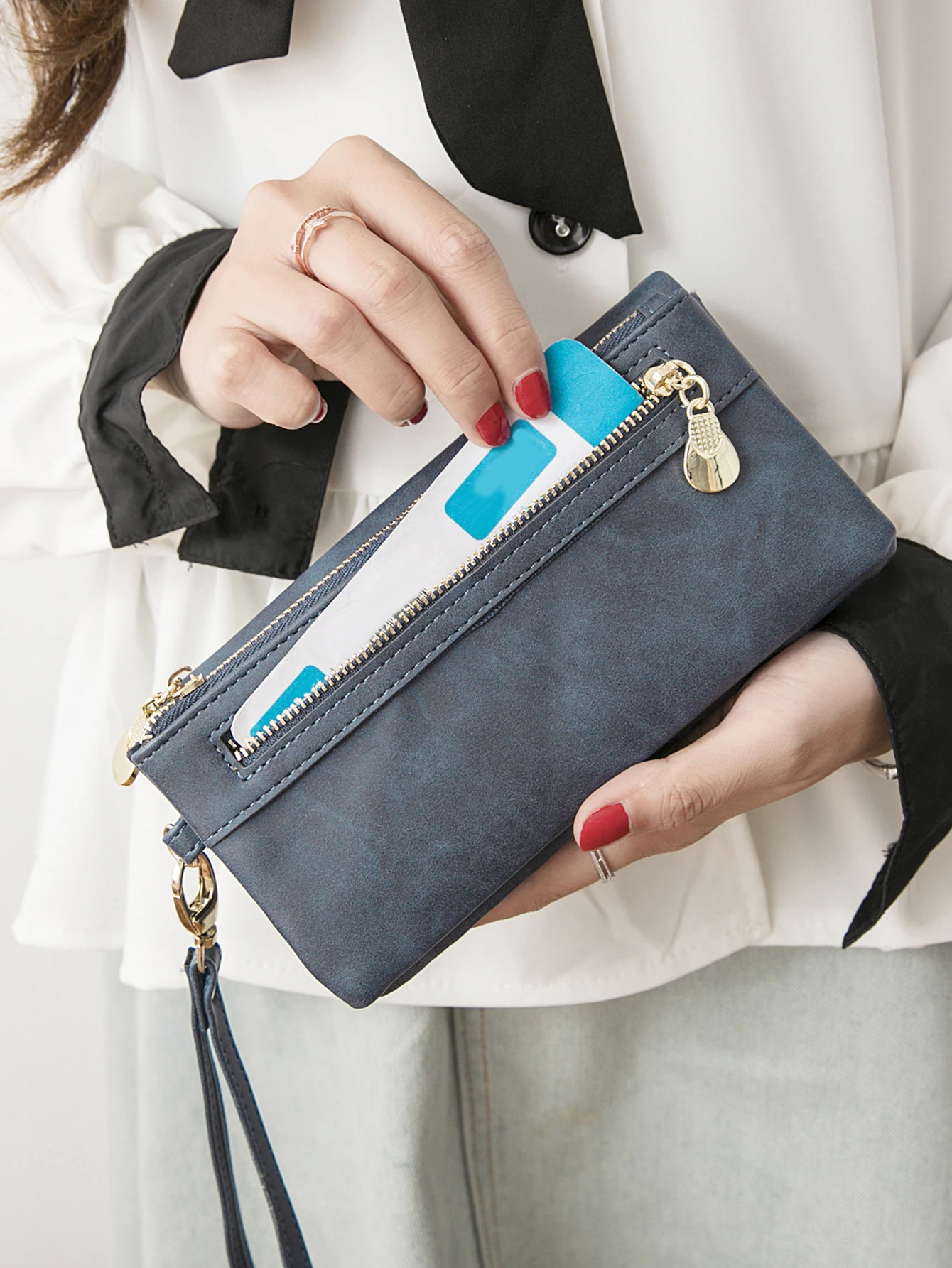 Große Damen-Geldbörse aus mattem Leder mit doppeltem Reißverschluss, Clutch-Handgelenktasche, Handy-, Münz- und Kartenhalter, Multi-Pocket-Geldbörse – Detail 1