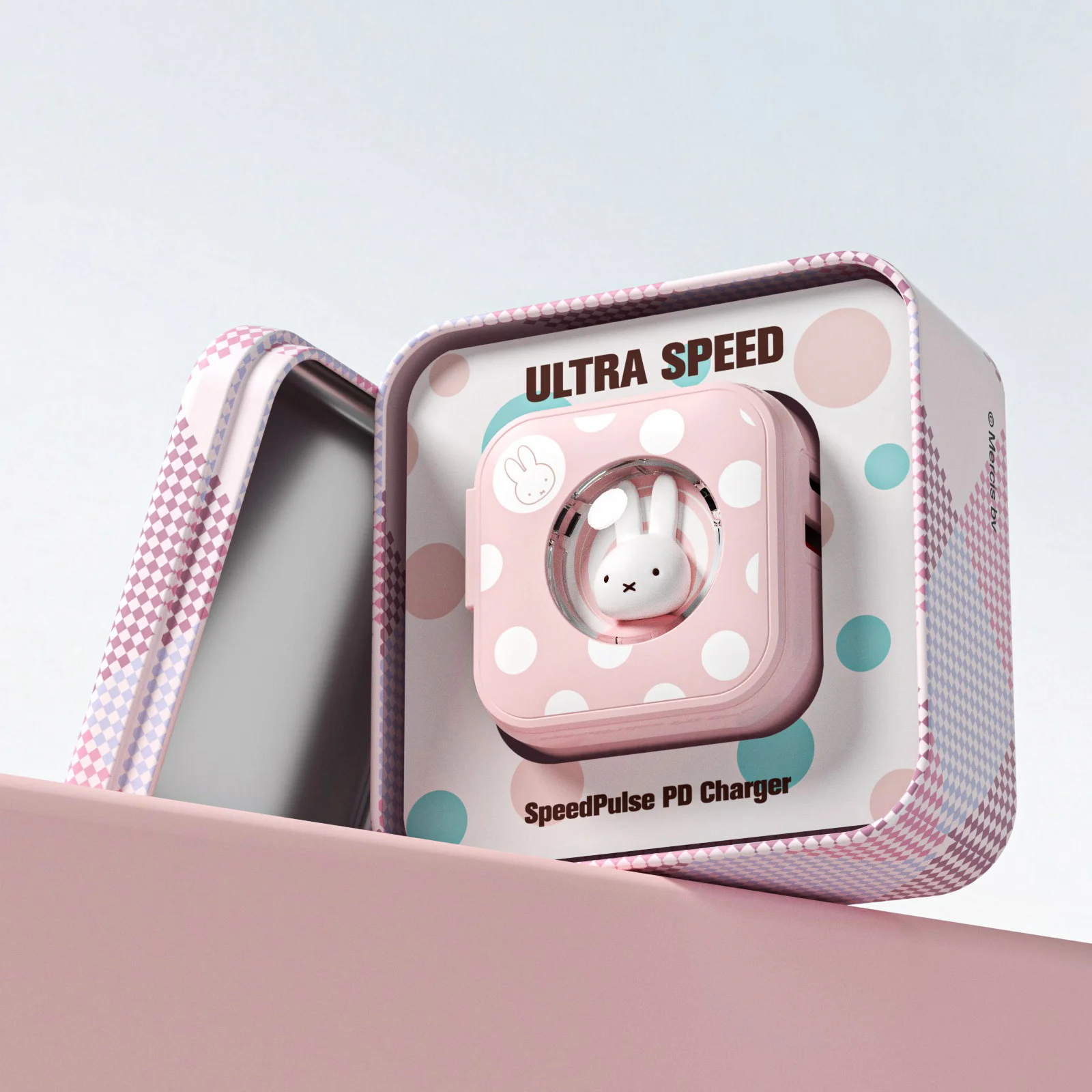 MIPOW&Miffy Foldable Power Adapter Charger (30W)