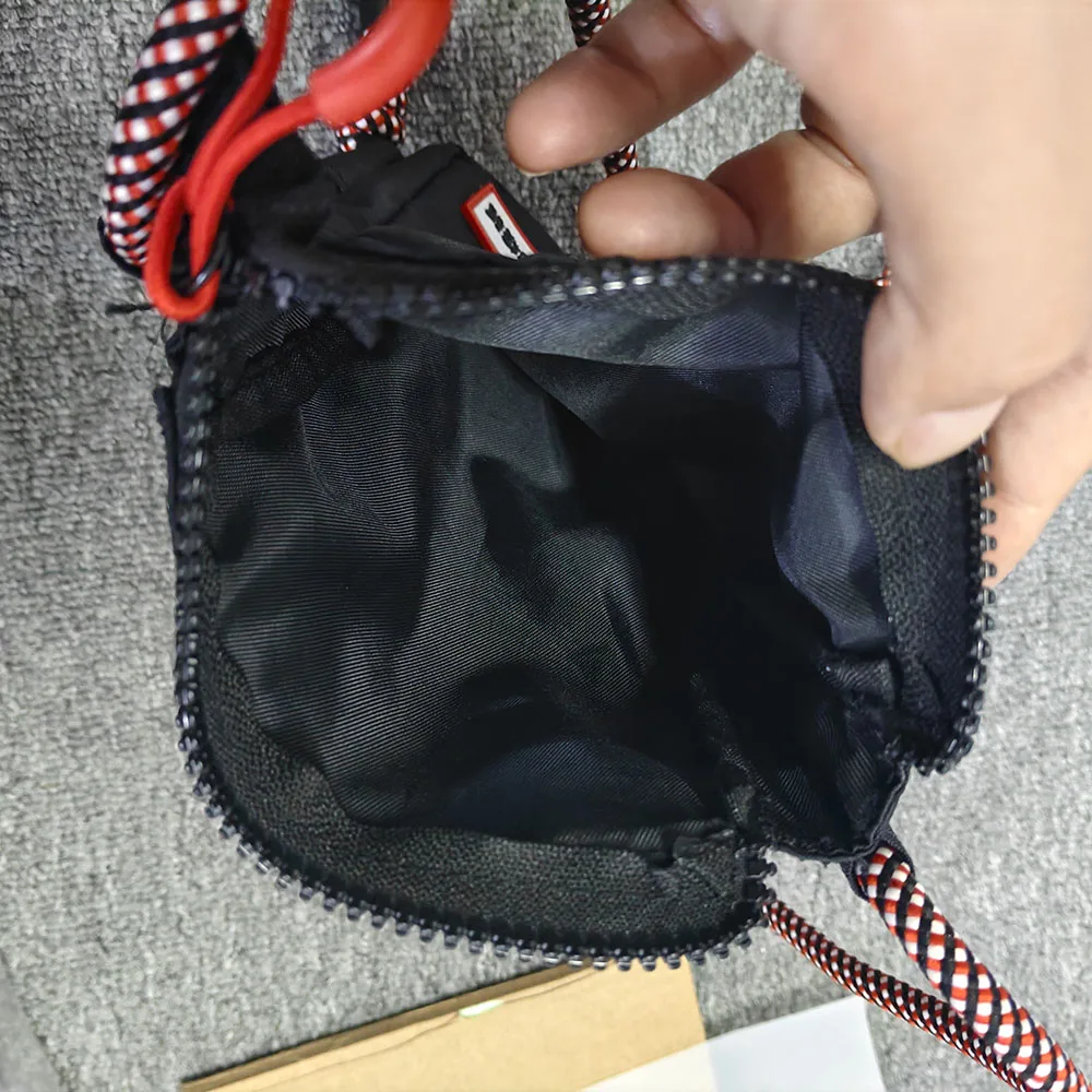 エビ アークティック フォックス 防水 軽量 ウエストバッグ 男女兼用 アウトドア カップル カジュアル クロスボディ ショルダーバッグ スポーツ トラベ