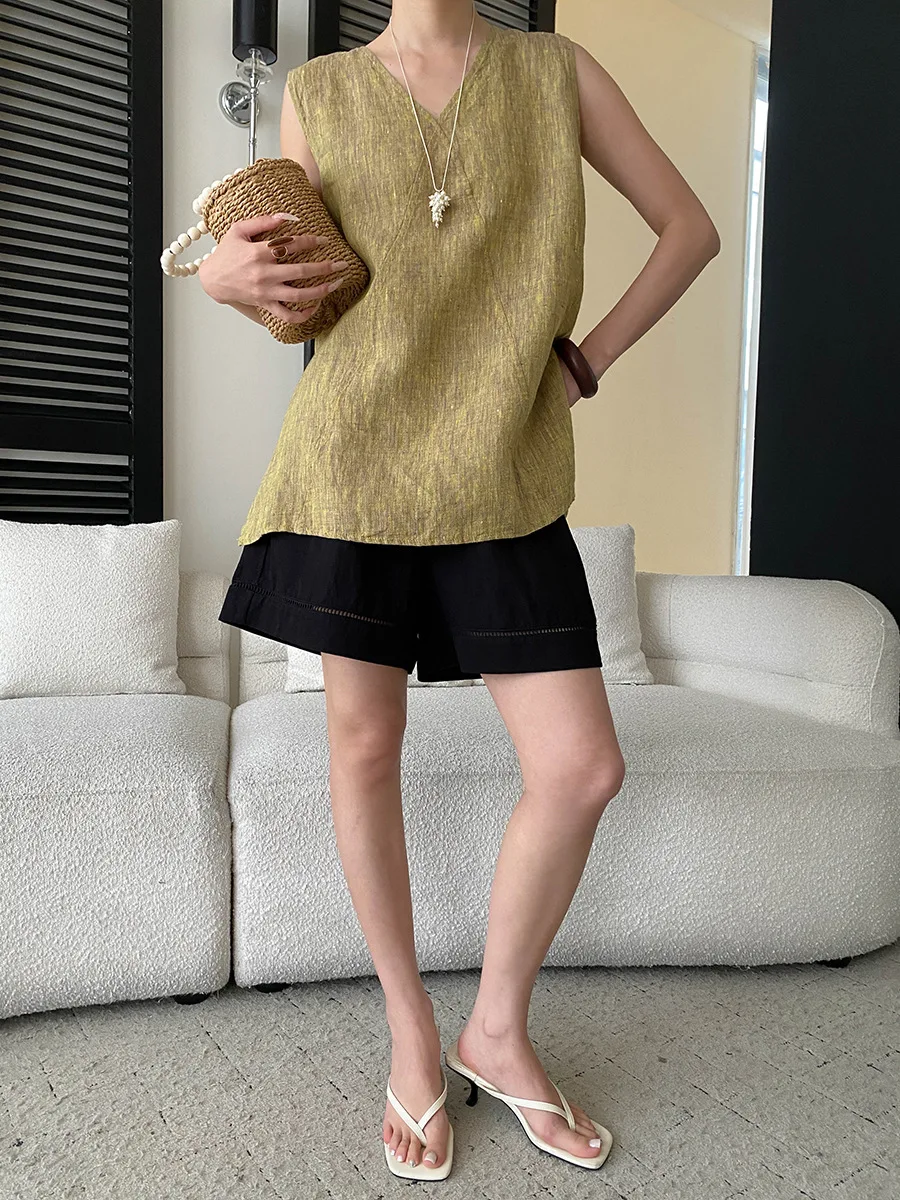 Sommerliche Damen-Shorts in unifarbenem Design mit hohler Textur, elastischem, hohem Bund, schlank machendem und lockerem, weitem Bein. – Detail 19