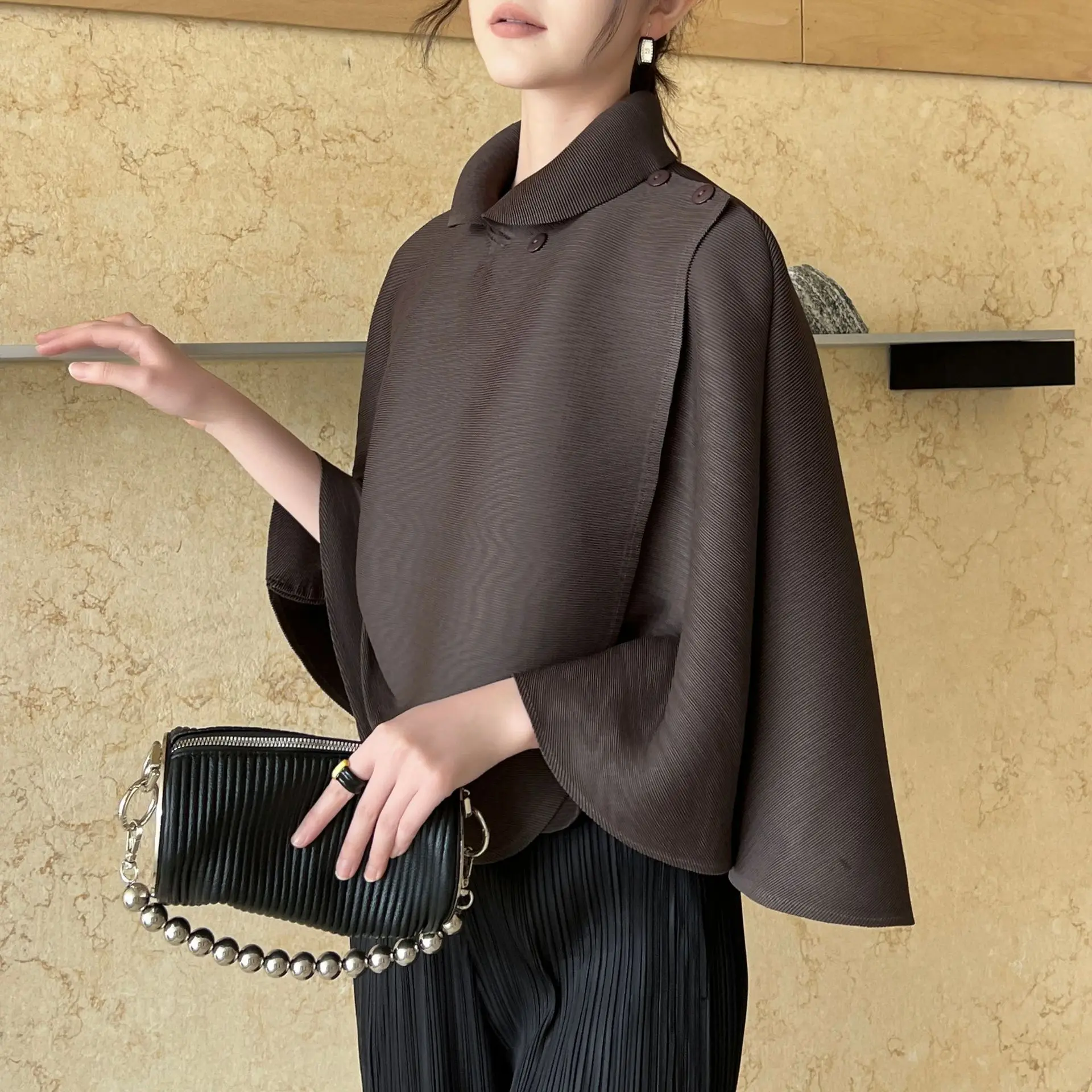 

Женский пуловер повышенного качества, осень-весна 2026, новый стиль Miyake, высококачественный сложенный корейский ленивый стиль, элегантный топ с шалью