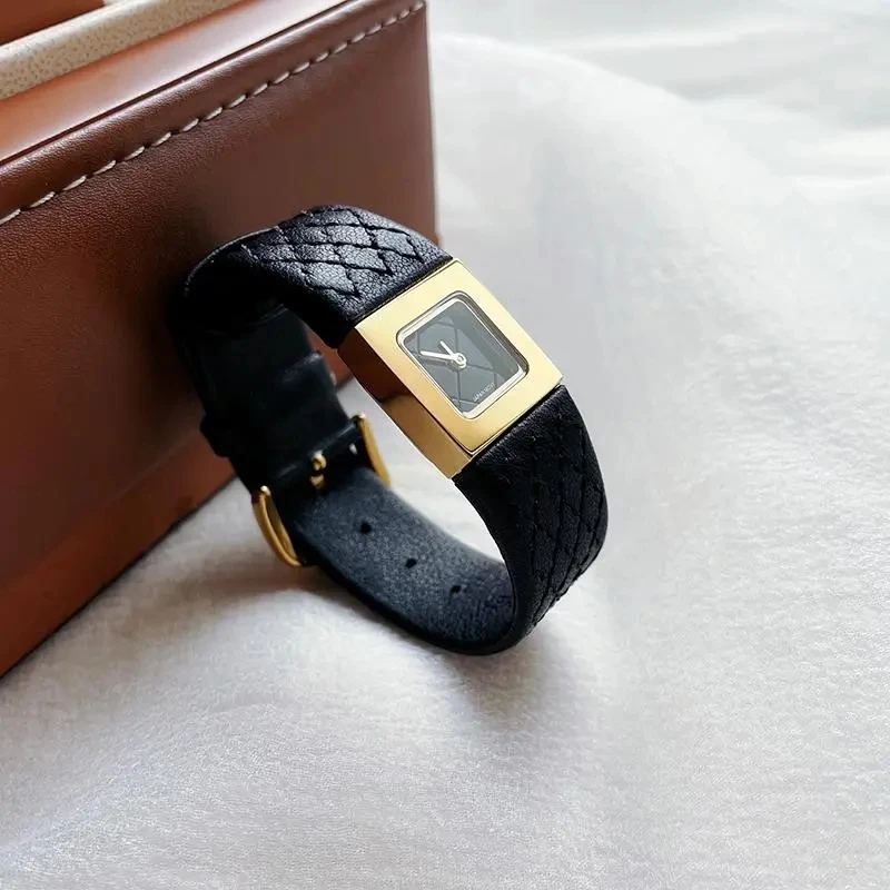 

2025 Luxury Women's Watch Genuine Leather Quartz Square Dial Gold Women's Steel Watch Clock