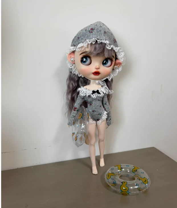 

2pcs cute style Blythe floral Swimsuit+ swim cap (Fit for azone,Pullip,Ob22,24,26, Licca)
