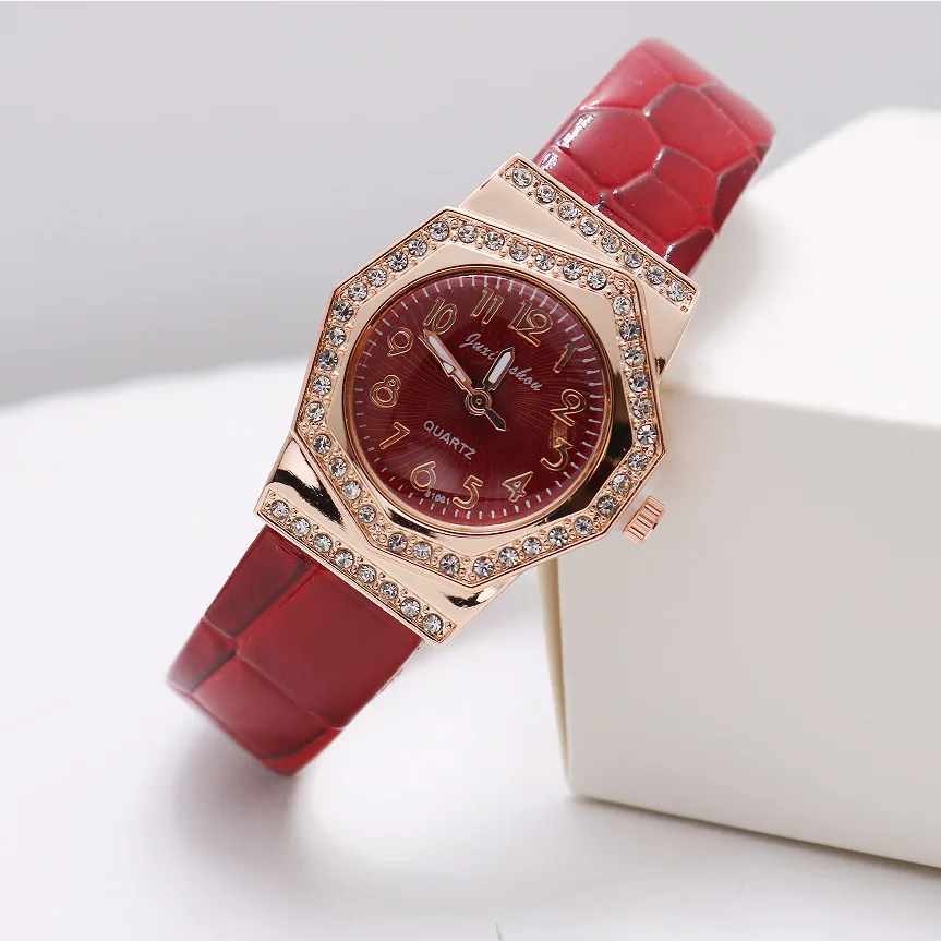Креативные женские кварцевые часы, модный кожаный ремешок, женские повседневные часы, студенческие наручные часы со стразами и циферблатом Montre Femmes