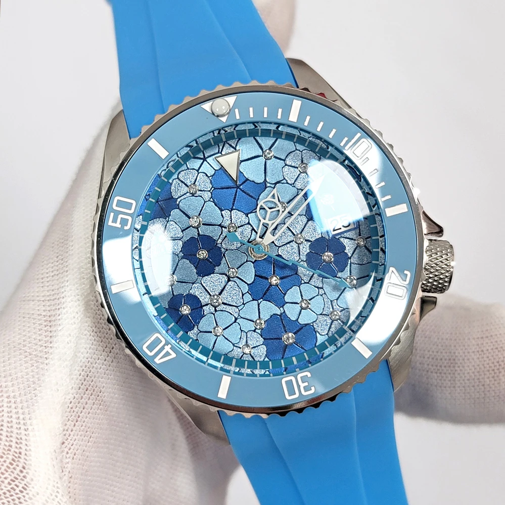 

The new logless 41.5MM mechanical watch has a blue inlaid dial with 3.8 positions and a Japanese NH35 movement.