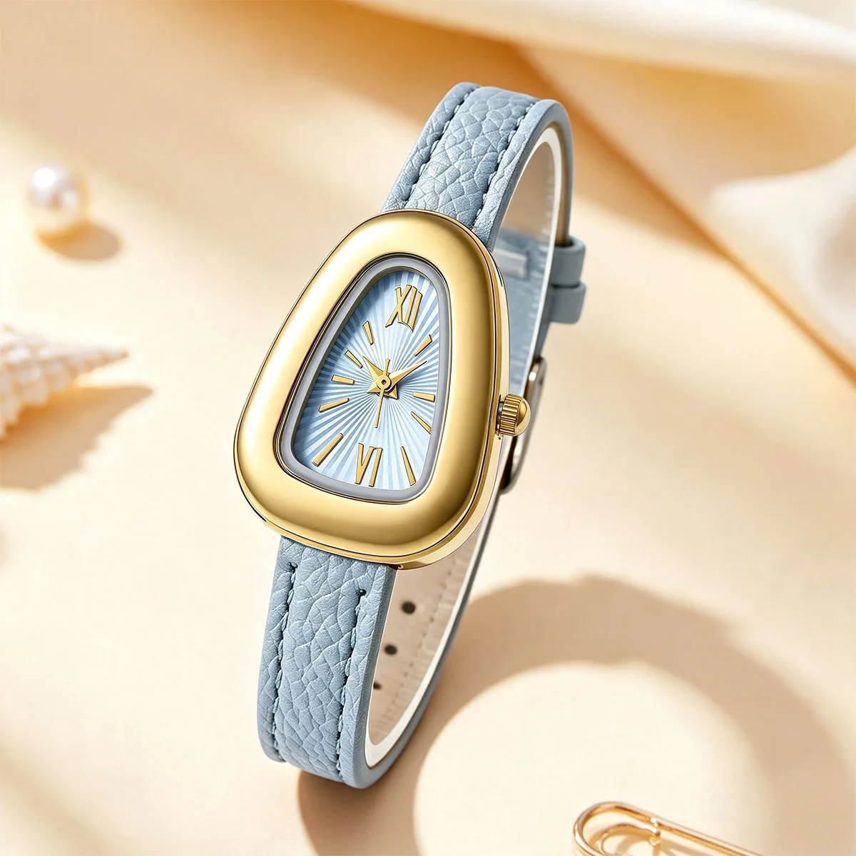 Trend fashion business ladies alloy triangle quartz watches PU leather strap watch for women