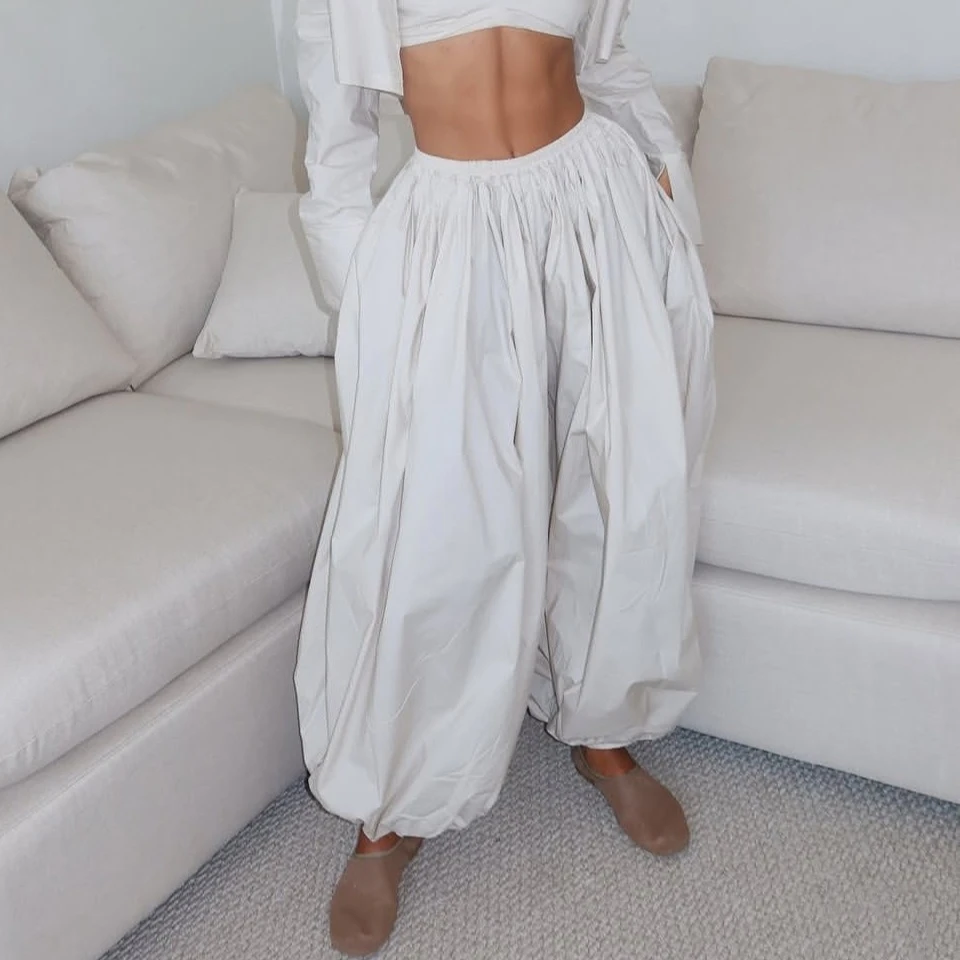 

Women Pants Solid Capris Empire Elastic Waist Full Length Slight Strech Bloomers Pants Loose Fit Casual Streetwear 2026 Summer