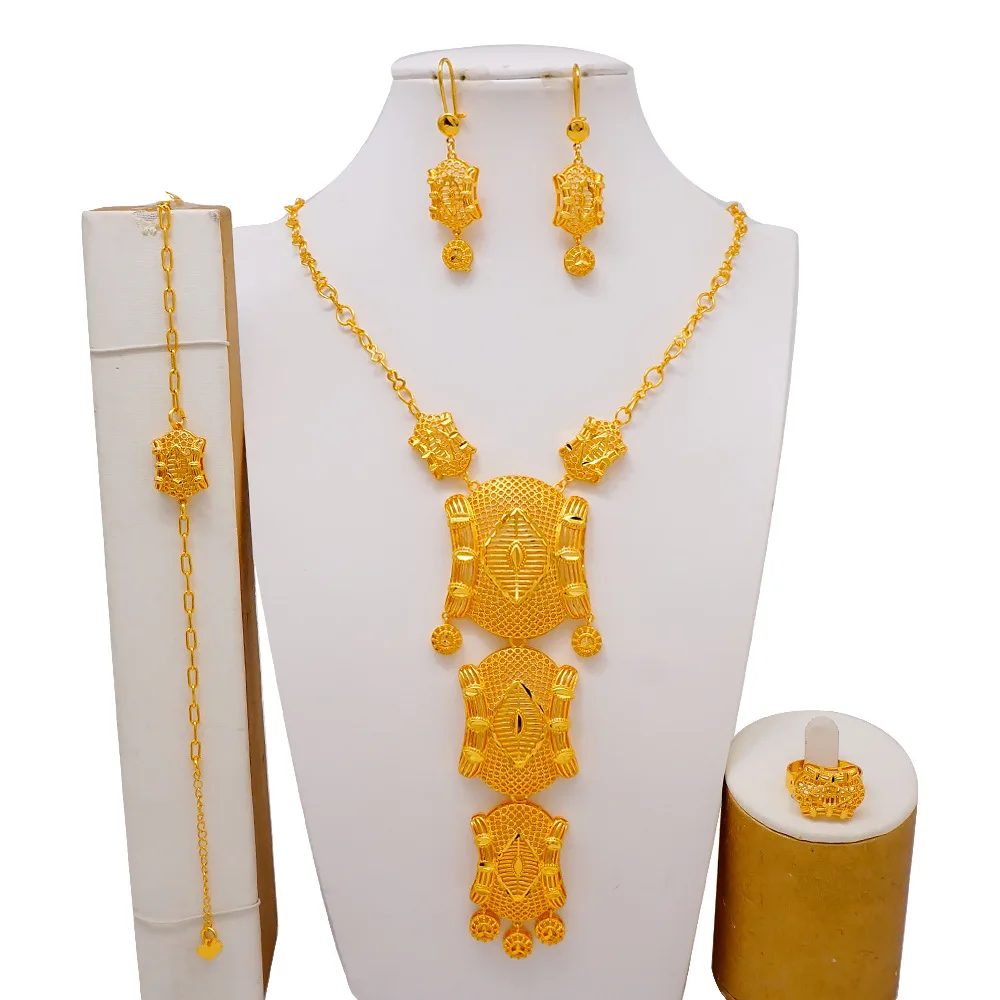 

AU999 Gold Combo | Crown with diamonds, stacked chain bracelet, minimalist ring, regal elegance