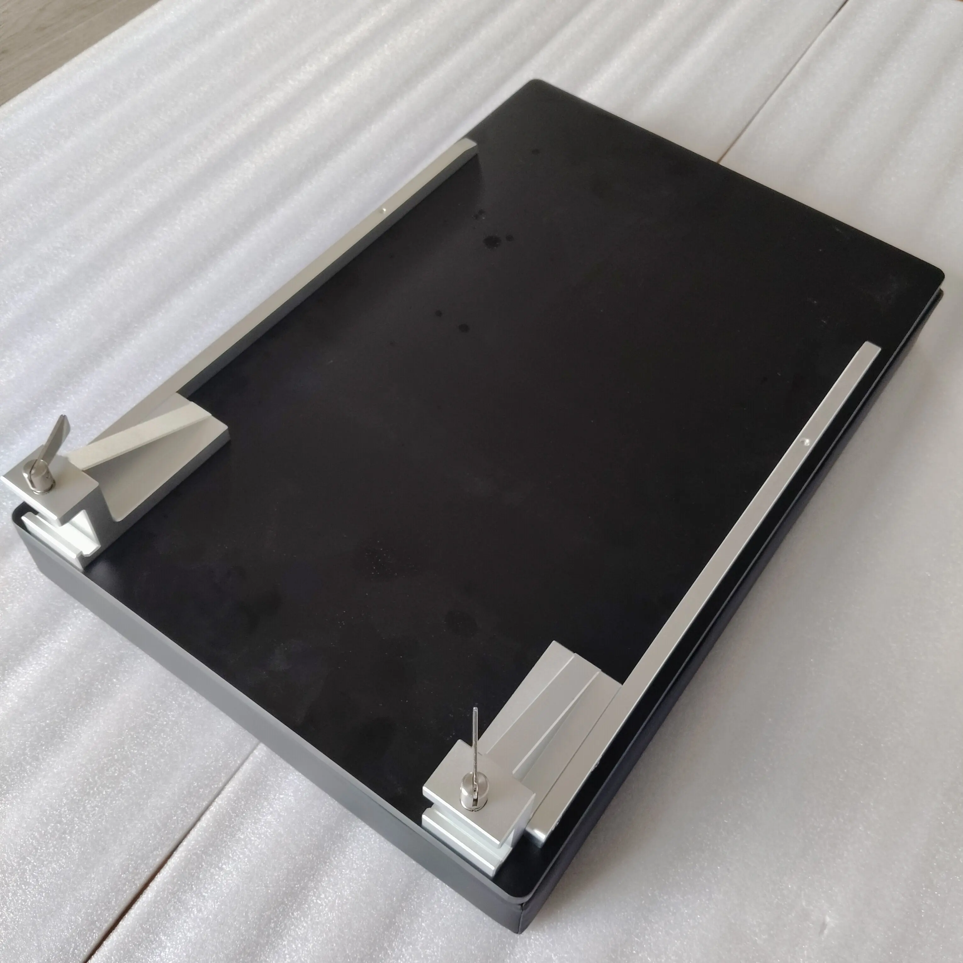 Radiolucent Suspended Arm Board for Microsurgery – X-Ray Translucent Operating Table Accessory, Customizable