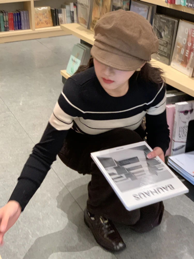 

Ohmyloli Bla Apricot Asymmetrical Stripe round Ne Cloud Soft Skin-friendly Basic Slim-fit Knitted Woolen Commute Sle Lo...