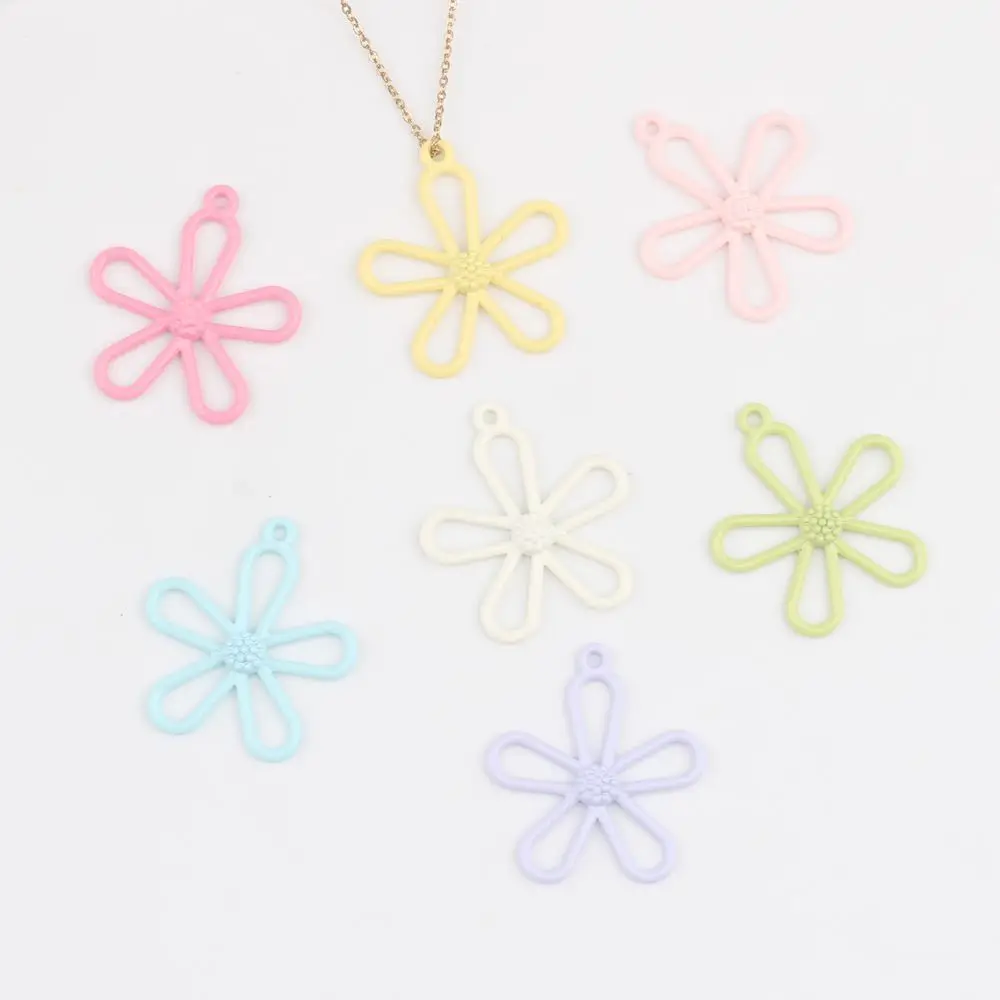 10Pcs/lot Simple Spray Painted Flower Charm DIY Jewelry Components for Necklace Bracelet