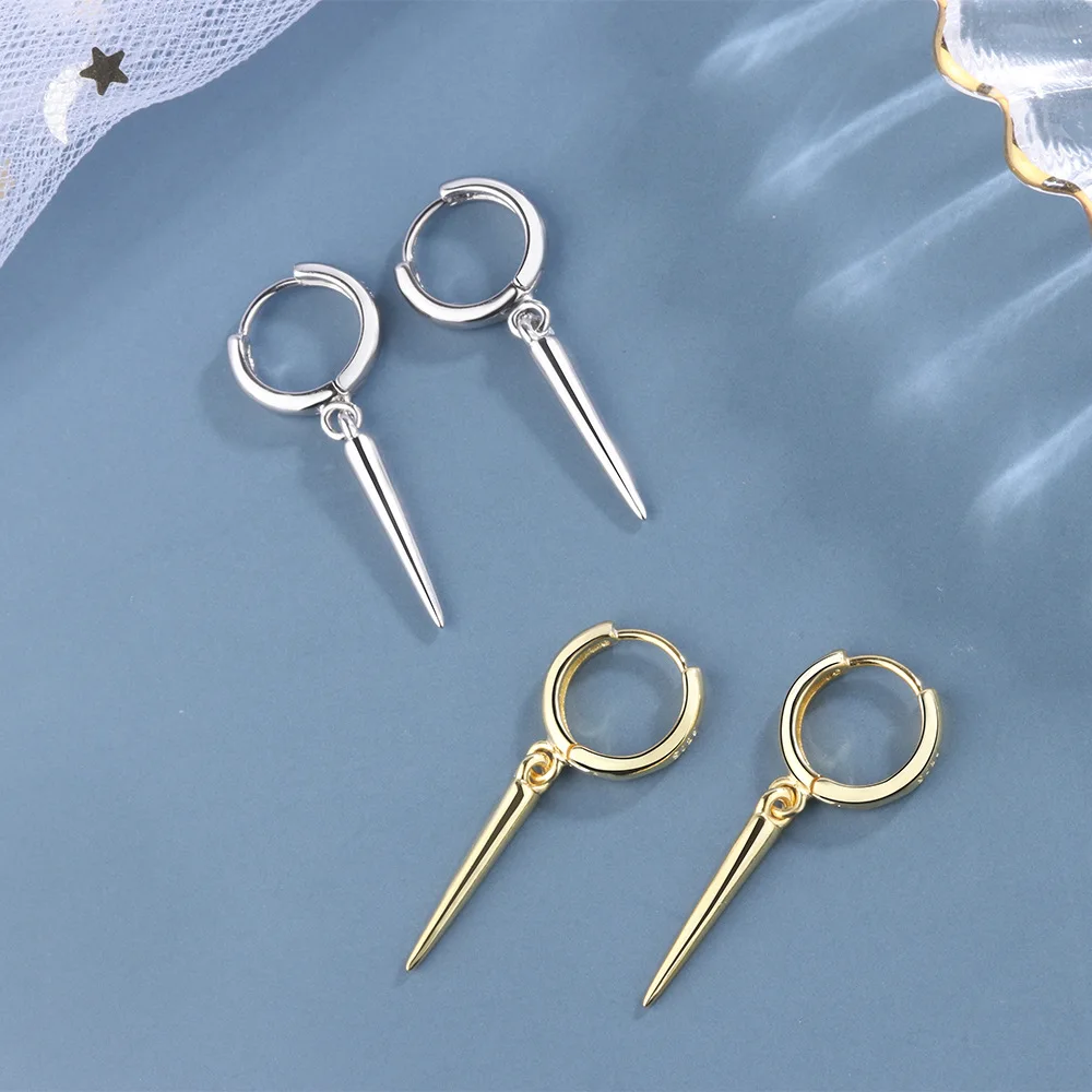 Orecchini pendenti a cono con rivetti pendenti stile punk Timbro da donna alla moda Accessori in argento sterling 925 Gioielli per feste