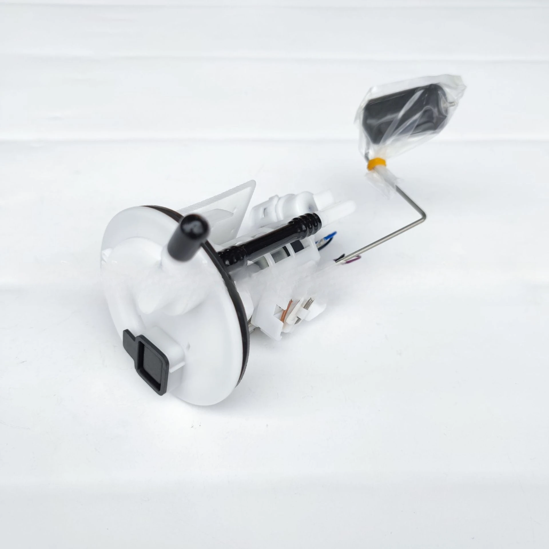 

Suitable for Yamaha YZF R15 R-15 pump assembly