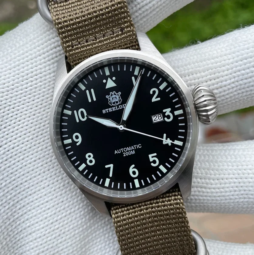 Steeldive Herren-Automatikuhr, 43 mm, Piloten-Mechanische Armbanduhr, Taucheruhr, 20 Bar, wasserdicht, BGW-9, leuchtender Saphir, NH35, Militär