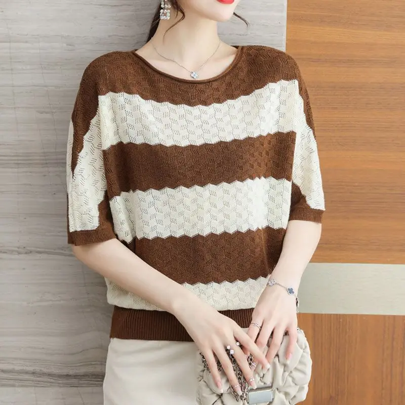 

Summer Women Causal Knitted Striped T Shirt Women Clother Tops Short Sleeve Sweater Casual Loose Plus Size Basic Pullover Z884