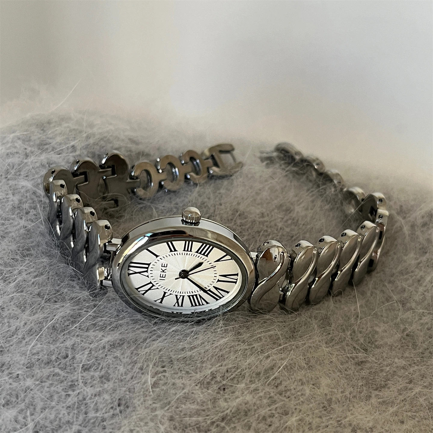 ساعة نسائية أنيقة البيضاوي الموسيقية ملاحظة سوار ساعة بسيطة ولكنها متطورة الراقية ساعة نسائية هدية مثالية للسيدات #4