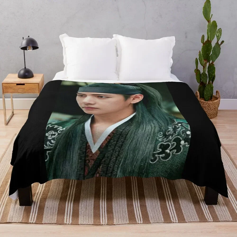 

hwarang Throw Blanket