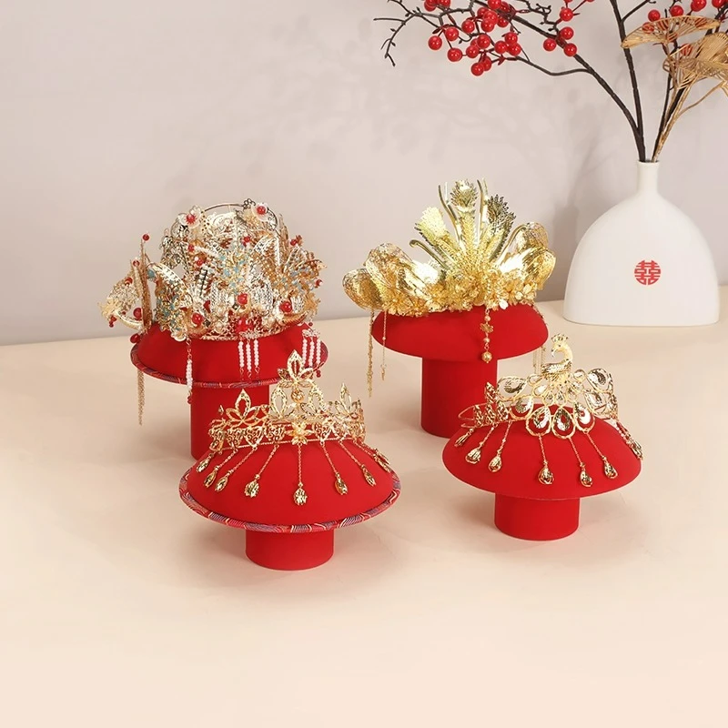 Golden Phoenix Crown Window Display Prop Crown Display Stand New Chinese Red Velvet Phoenix Crown Prop