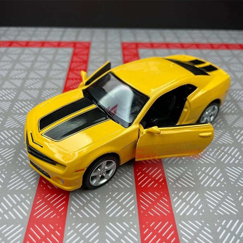 

1:36 Camaro высокая имитация литья под давлением модель автомобиля миниатюрная игрушка из сплава с откатным механизмом модели транспортных средств для детских подарков