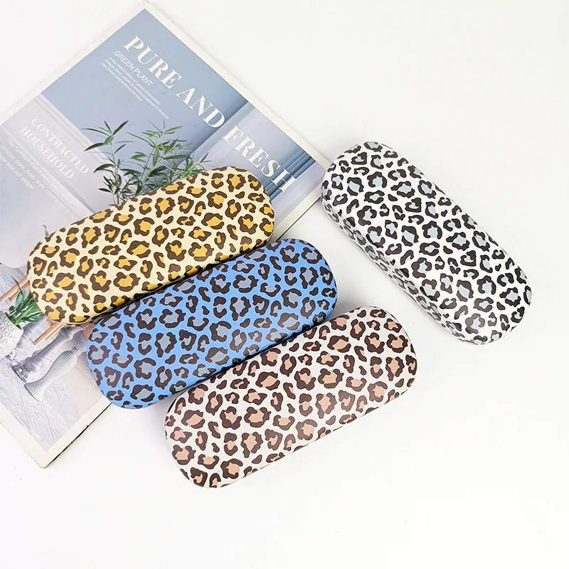 1pc Leopard Print Metal Glasses Case - Durable Metal Material， Protect Glasses Design for Glasses & Accessories