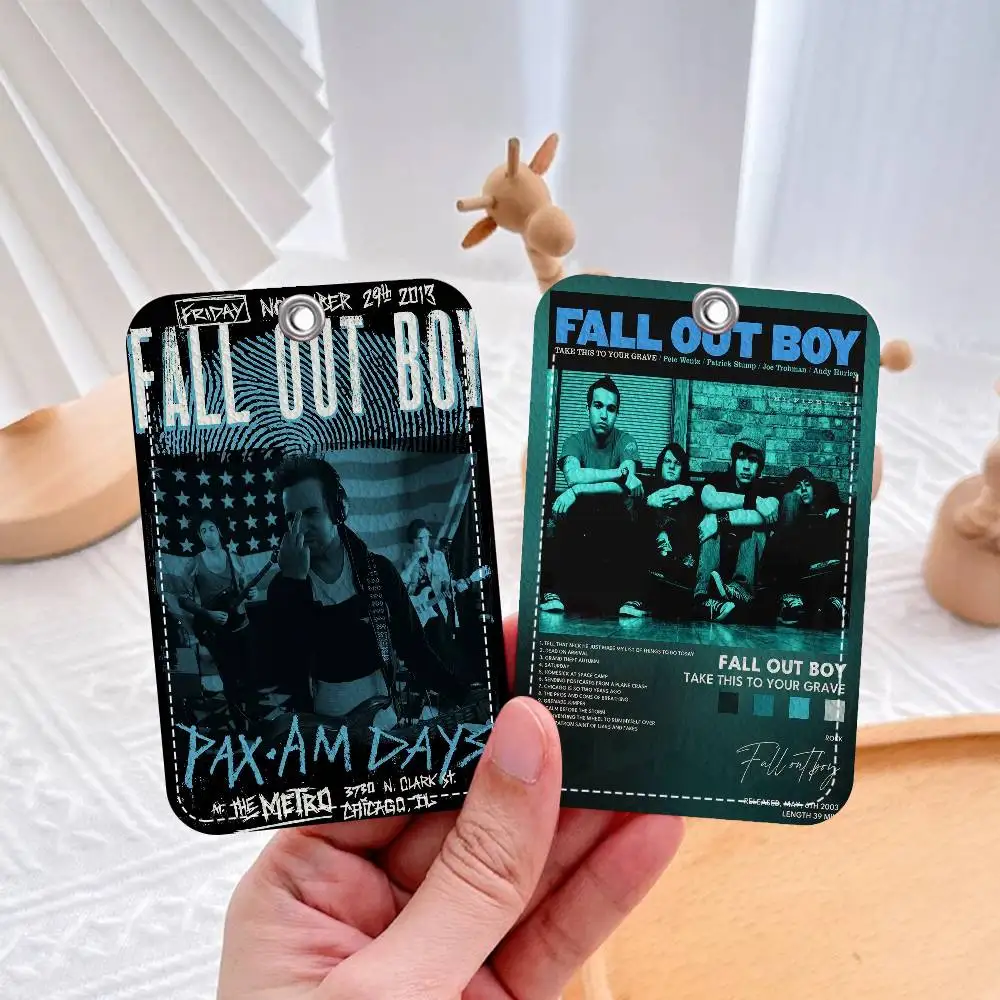Rock Band F-Fall O-Out Boy Access & Meal Card Holder Keychain Credit ID Bank Card Protective Case Keychain Pendant Fashion