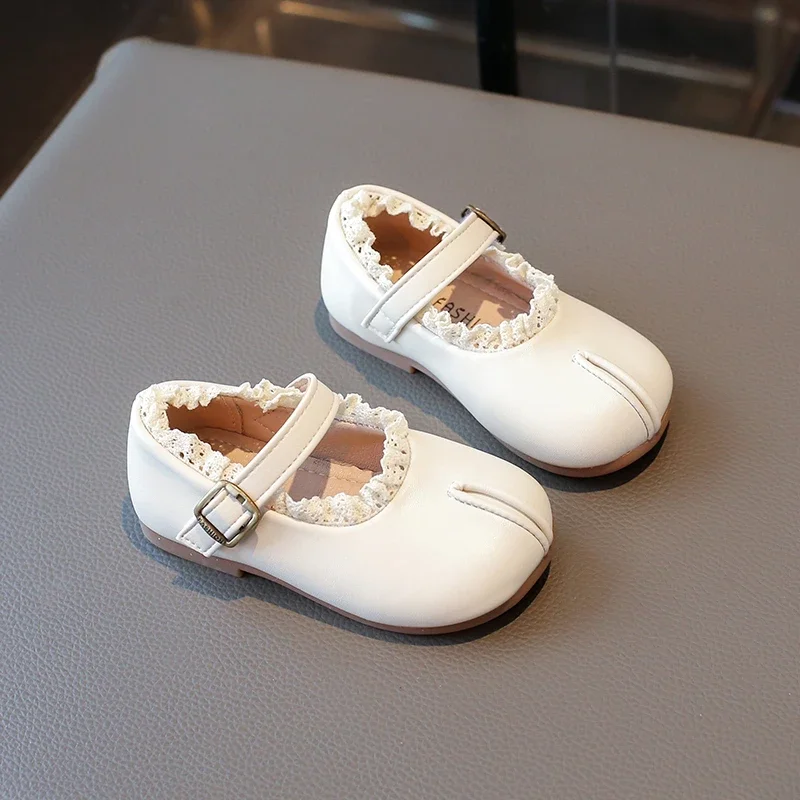 2025 New Children\'s Flats Simple Lolita Girls Princess Leather Shoes Walking Versatile Sweet Pleated Kids Causal Fashion Shoes