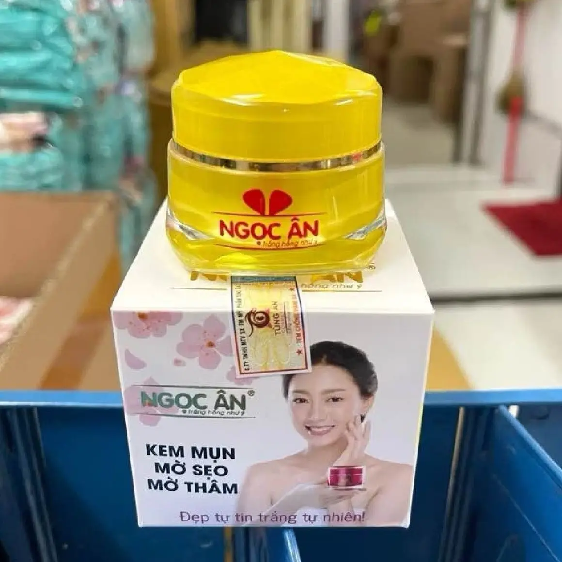 Vietnam Face Cream ngoc an kem Trang da chong nang 12g