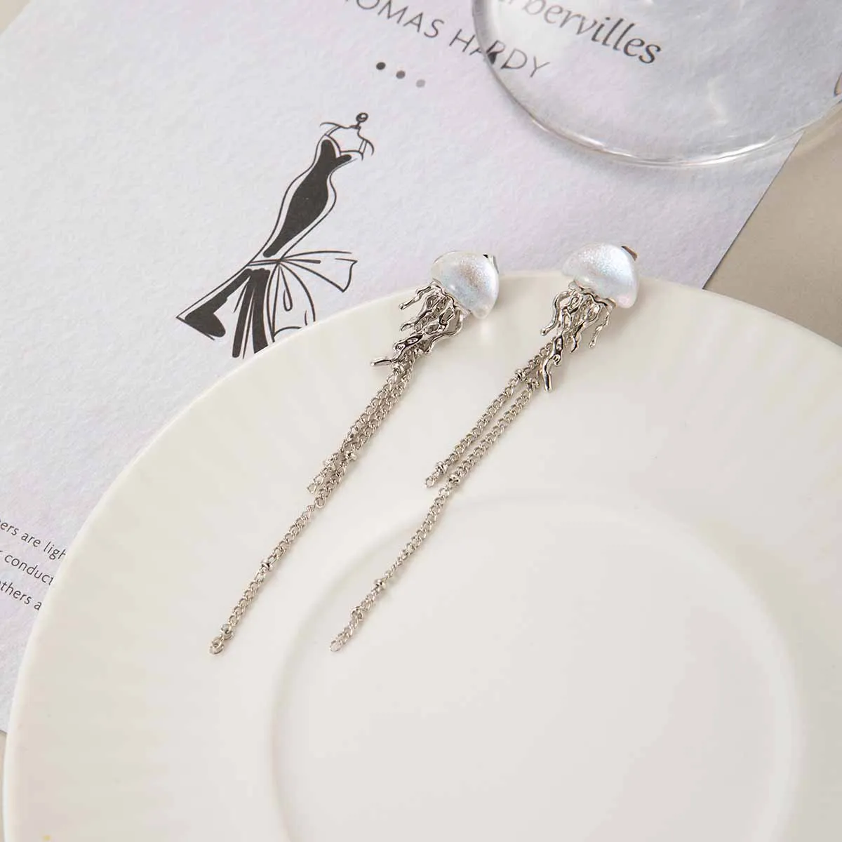 Luxury Jellyfish Earrings with Crystal Tentacles, Elegant Movement Tassel Drop Earrings, High-end Resort Jewelry Wholesale