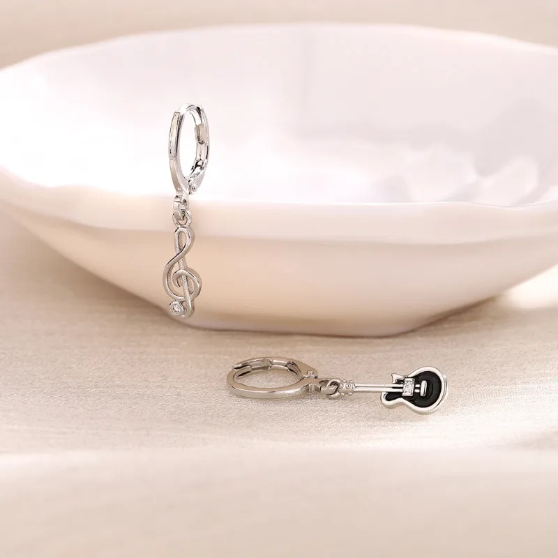 Fashion Asymmetrical Black Guitar Musical Note Dangle Earrings for Women Trend Inlaid Zircon Korean Ear Buckle Girl Jewelry Gift