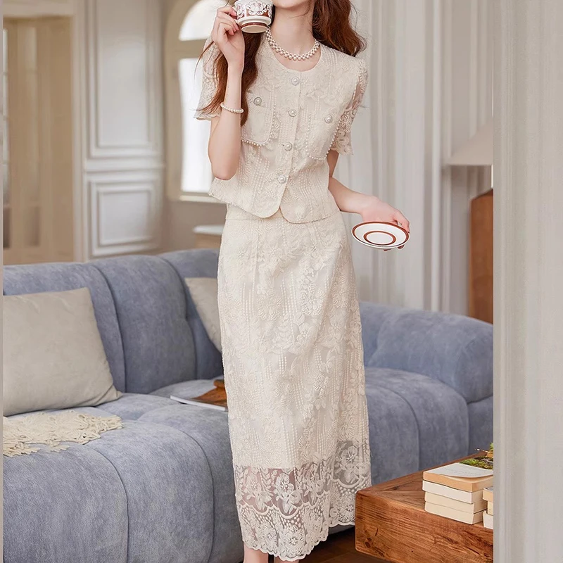 

Elegant and luxurious socialite nail bead water-soluble lace short top+high waist large swing mid length skirt set